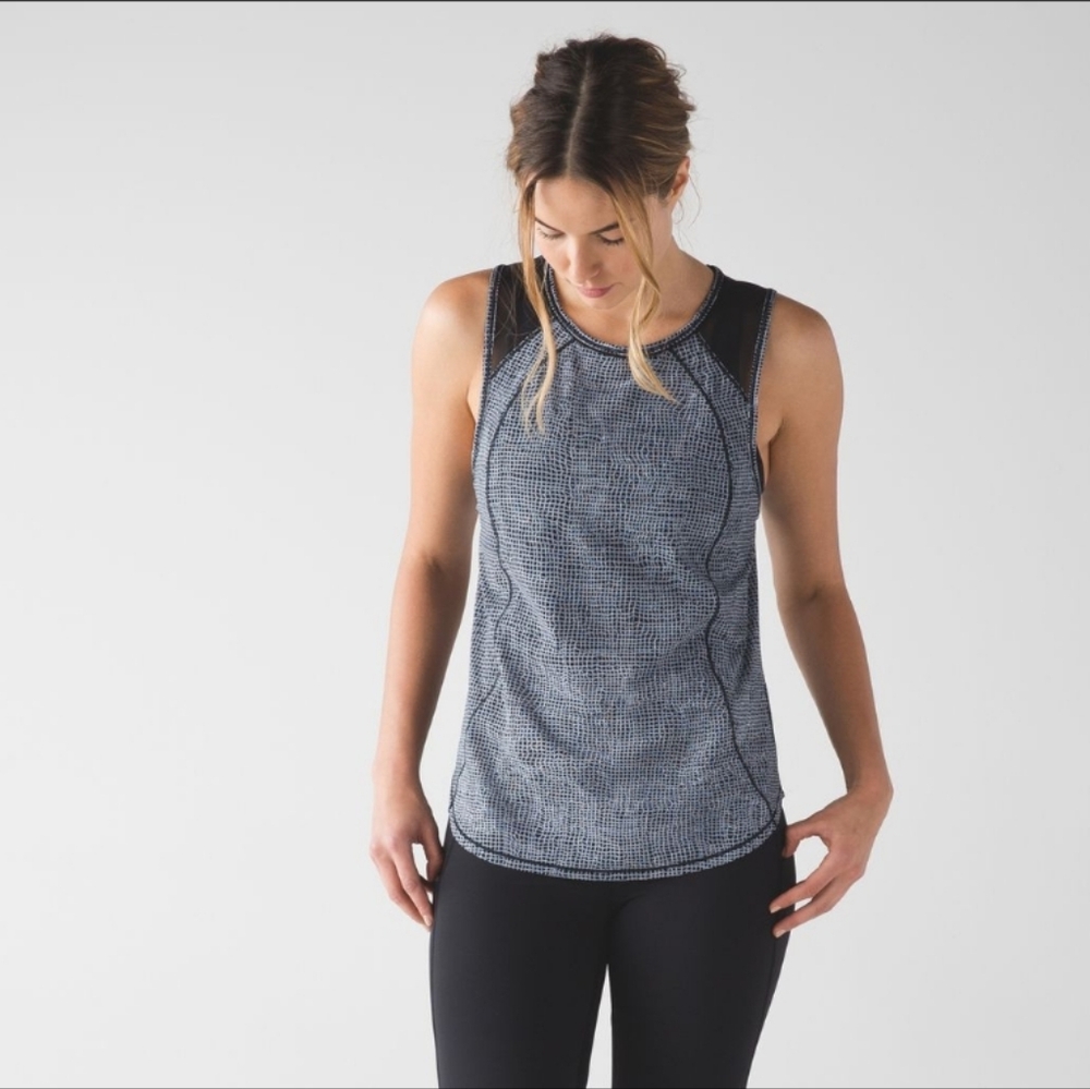 Lululemon Athletica Sculpt Tank Top Black Gray Mesh No Bra Attached Sz 4